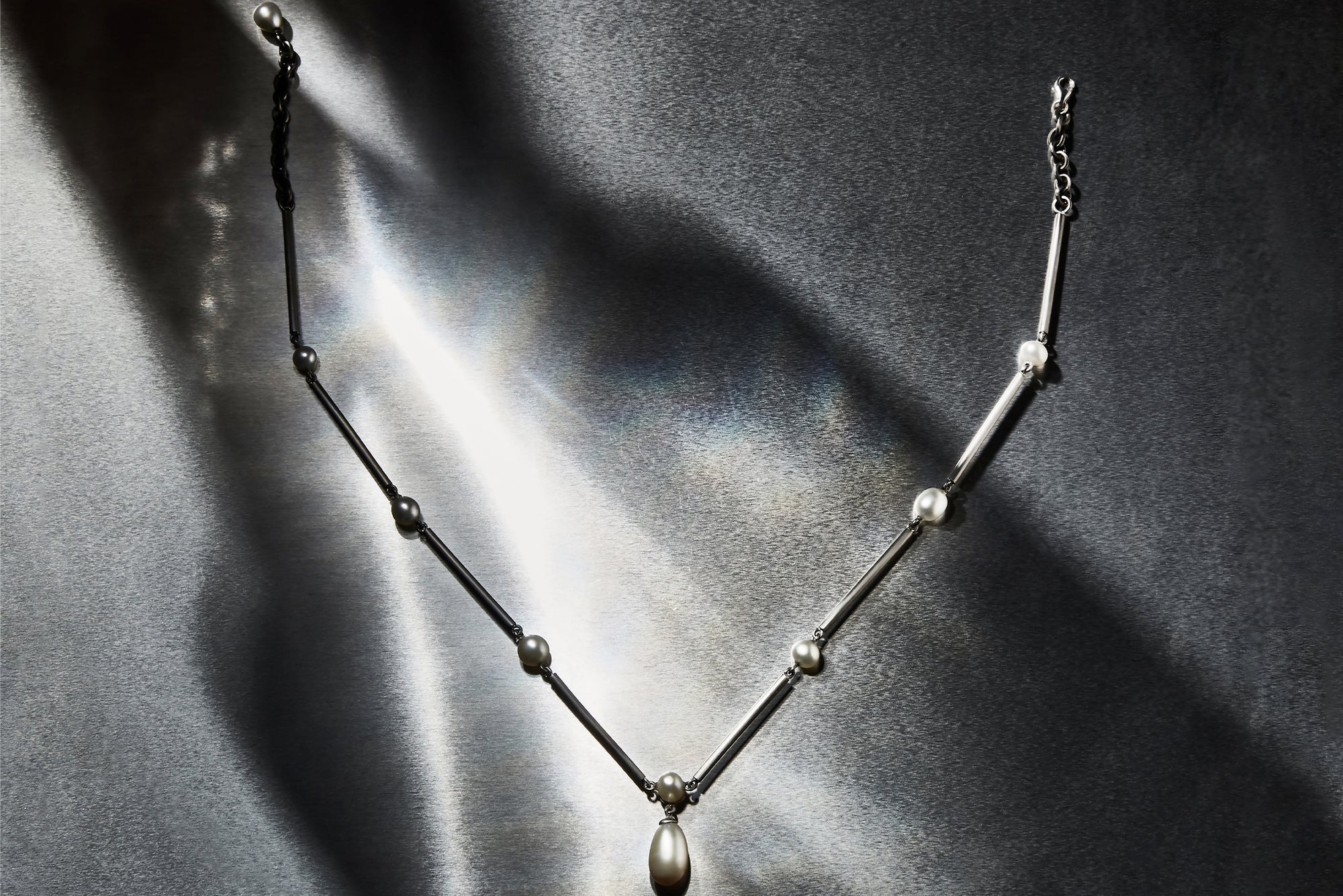 Titanium Pearl Choker
