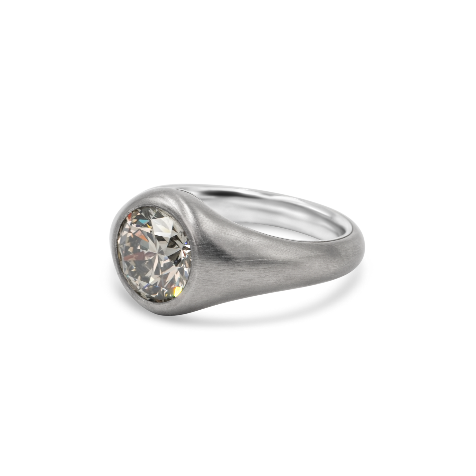 Round titanium solitair