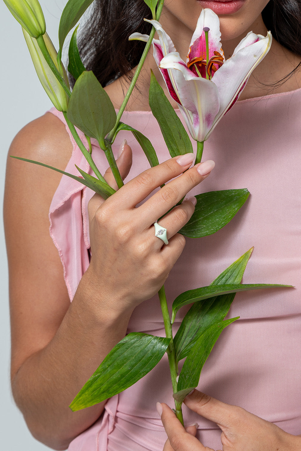 Spring marquise in green